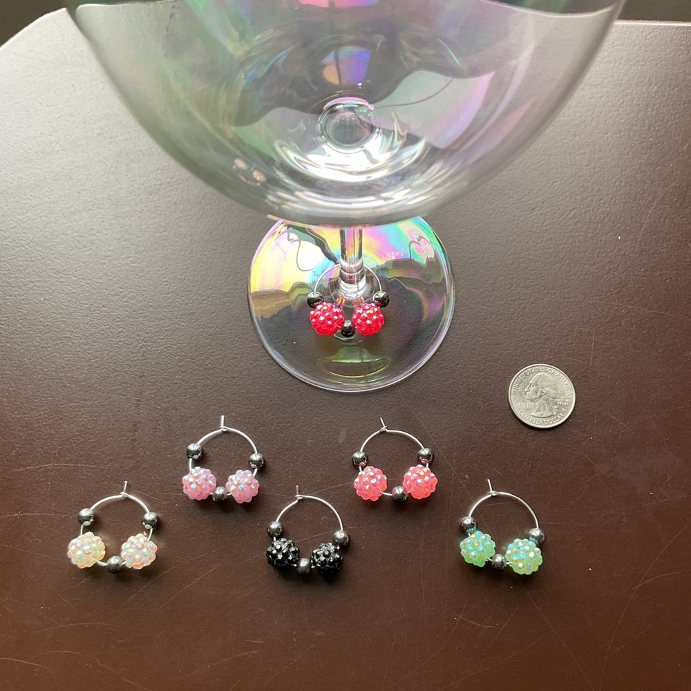 Wine charms (x6) - balls